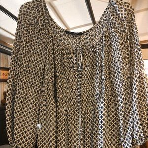 2/$10 Max Edition dressy blouse